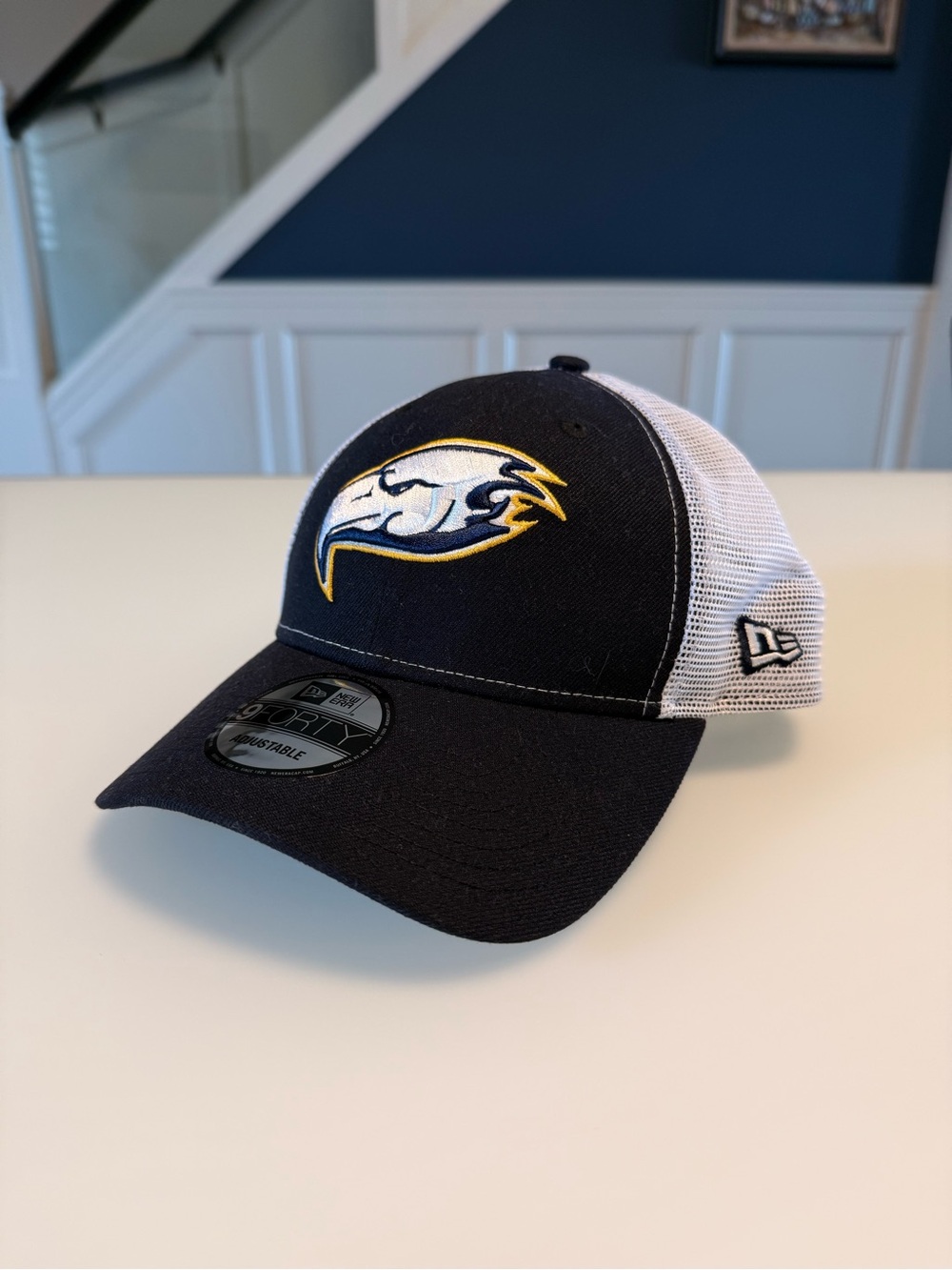 UBC Thunderbirds New Era Navy & White Baseball Hat with Embroidered Logo NWT